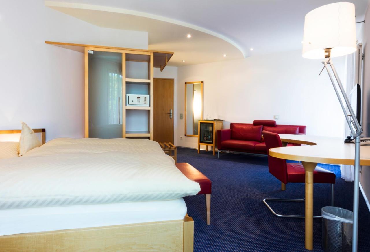 Parkhotel Schillerhoehe マールバッハ・アム・ネッカー エクステリア 写真